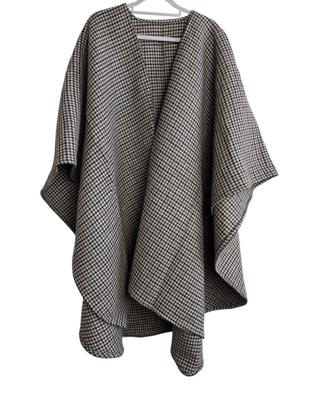 Special Concepts 100% Wool Black Ivory Houndstooth Cape Poncho One Size Vintage